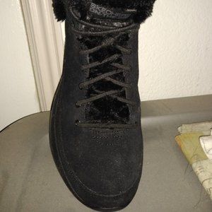 Skechers On The Go Water Resistant Boots